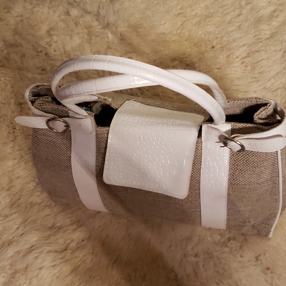 Purse - Picture 6 of 8